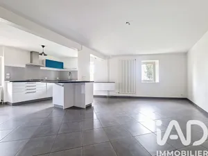 House in Ville-sur-Jarnioux (69640)