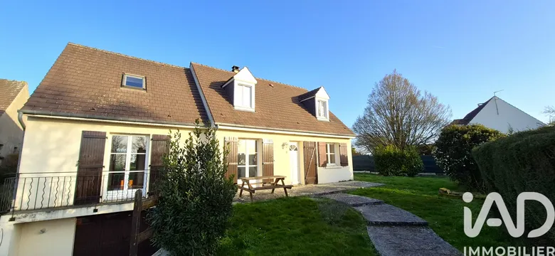 Maison 6 pièces 135 m² · à Lachelle · 135 m² · 254 000 €