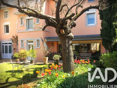 Townhouse in Bourg-en-Bresse (01000)