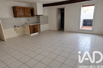 Apartment in Salon-de-Provence (13300)