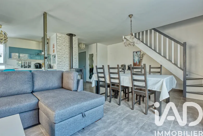 Maison 4 pièces 90 m² · à Saint-Caprais-de-Bordeaux · 90 m² · 275 000 €