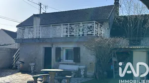 Maison de village à Chenou (77570)