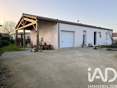 House in La Regrippière (44330)