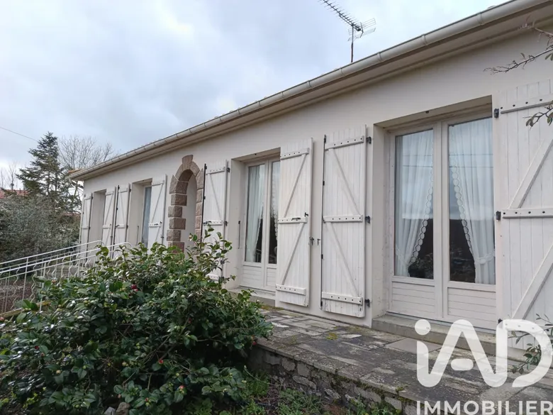 Maison 5 pièces 129 m² · à Antigny · 128,8 m² · 395 000 €