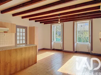 Maison à Saint-Simon-de-Bordes (17500)