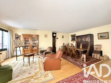 Apartment in Paris (75014)