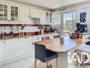 Apartment in Verneuil-sur-Seine (78480)