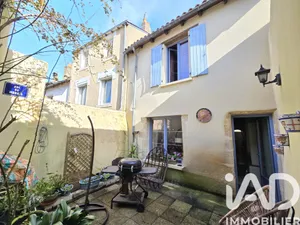 Townhouse in Poitiers (86000)