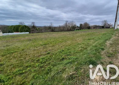 Terrain à bâtir à Allas-Bocage (17150)