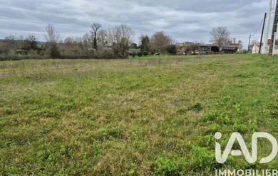 Terrain à bâtir à Allas-Bocage (17150)