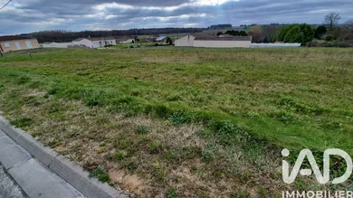 Terrain à bâtir à Allas-Bocage (17150)