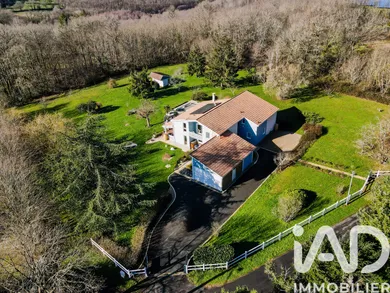 Maison d'architecte à Cherves-Châtelars (16310)
