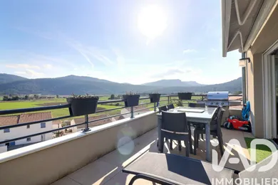 Appartement à Cuges-les-Pins (13780)