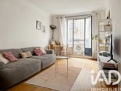 Apartment in Paris (75015)