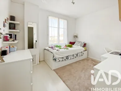 Maison à Combs-la-Ville (77380)