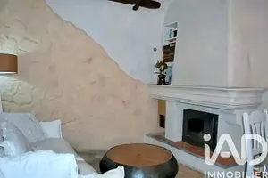 Village house in Aups (83630)