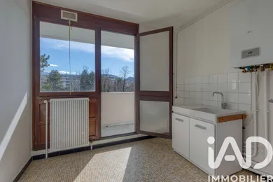 Apartment in Échirolles (38130)