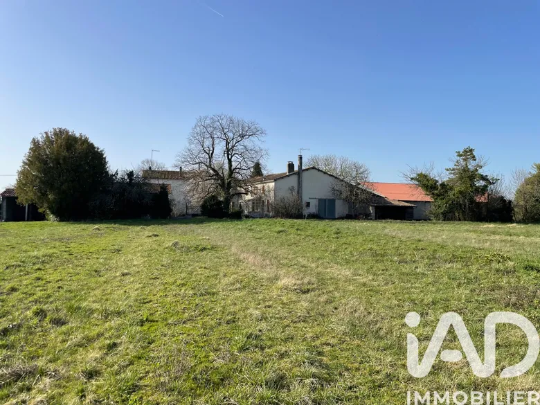 Maison 7 pièces 192 m² · à Arthenac · 192 m² · 199 000 €