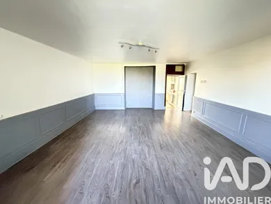 Village house in Lenizeul (52140)