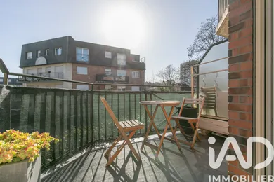 Apartment in Les Lilas (93260)