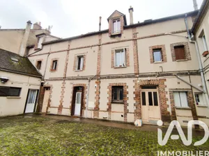 Apartment in Sens (89100)