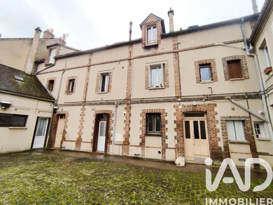 Apartment in Sens (89100)