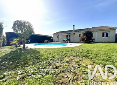 House in Vayres (33870)