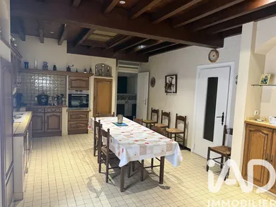 Maison de village à Paray-le-Frésil (03230)