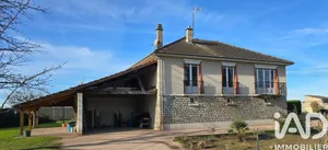 House in Ainay-le-Château (03360)