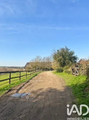Terrain à bâtir à Le Plessis-Luzarches (95270)