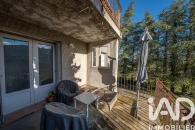 Appartement à Rochecolombe (07200)