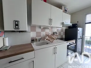 Apartment in Bordeaux (33300)