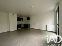 Apartment in Bordeaux (33100)