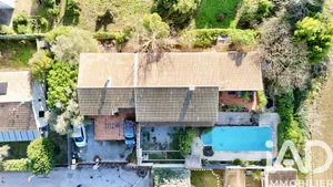 Immeuble à Rodilhan (30230)