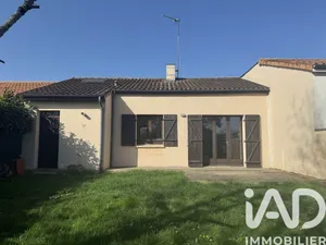 Maison traditionnelle à Buxerolles (86180)