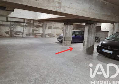 Parking in Paris (75006)