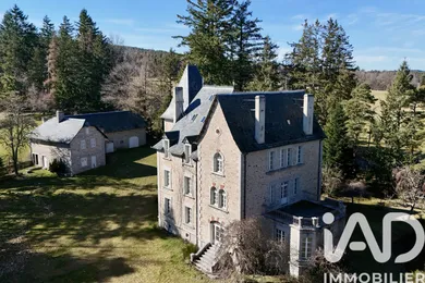 Castle in Albaret-Sainte-Marie (48200)