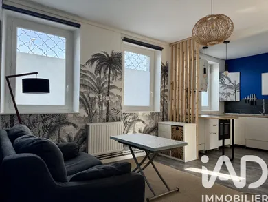 Apartment in Nanterre (92000)