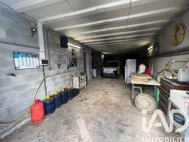 Immeuble à Fleury (11560)