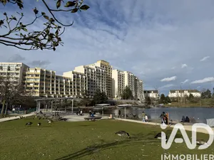 Apartment in Noisy-le-Grand (93160)