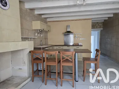 Townhouse in Sainte-Maure-de-Touraine (37800)