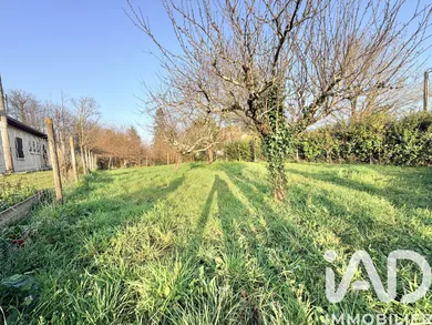 Building plot in Saint-Germain-du-Puch (33750)