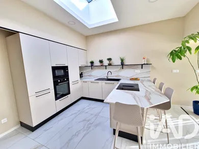 House in Corquilleroy (45120)