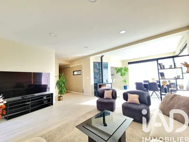 House in Corquilleroy (45120)
