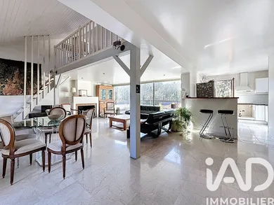 Duplex à Rueil-Malmaison (92500)