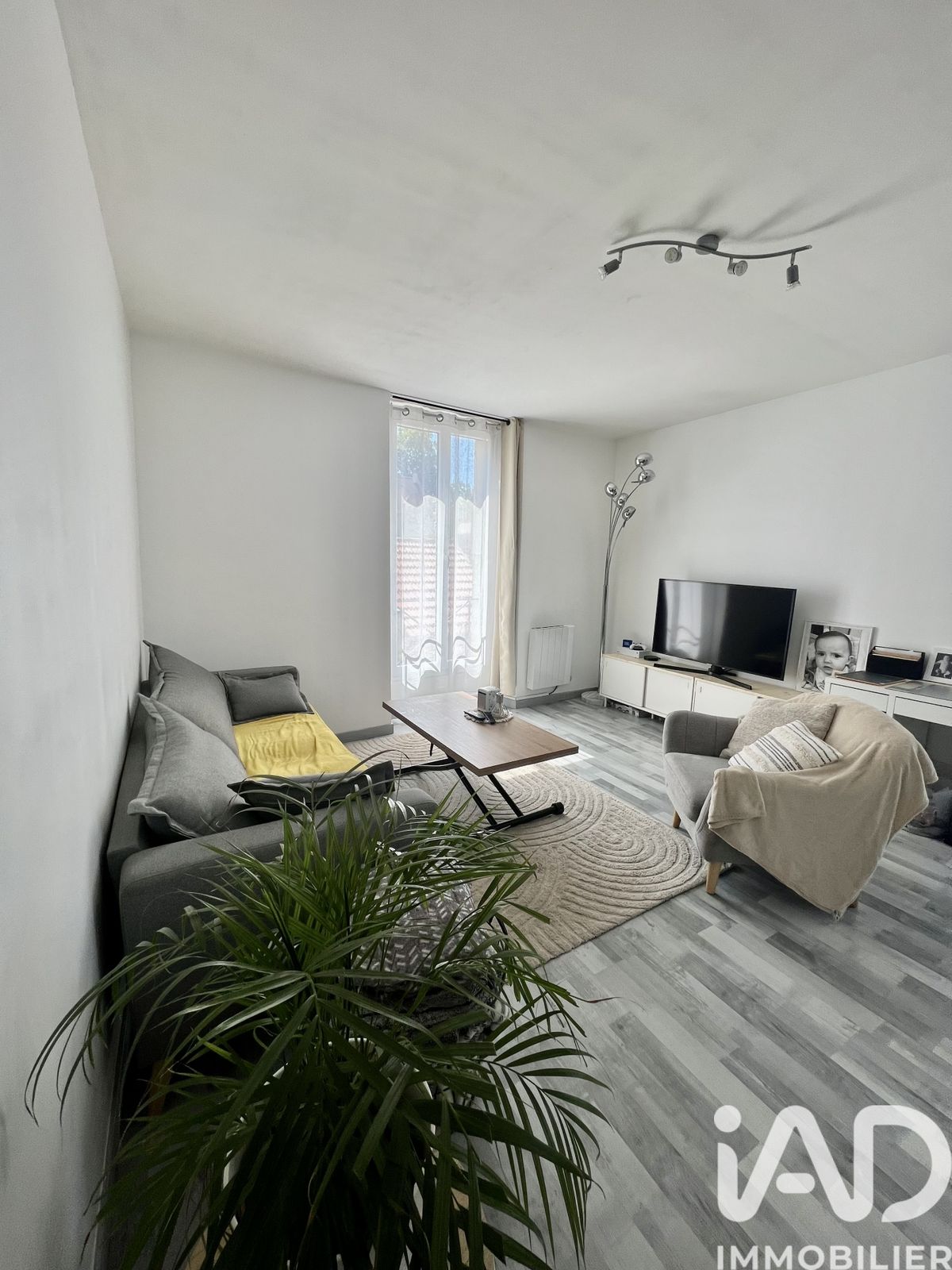 Appartement 3 pièces de 52 m² à Linas (91310)
