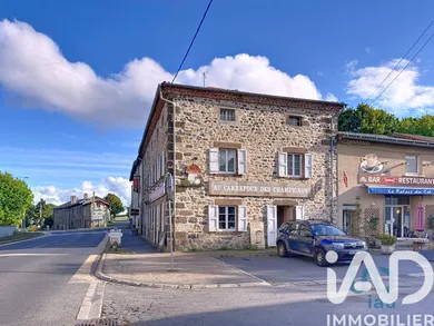 Immeuble à Fix-Saint-Geneys (43320)