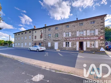 Immeuble à Fix-Saint-Geneys (43320)