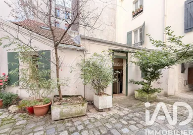 Apartment in Paris (75013)