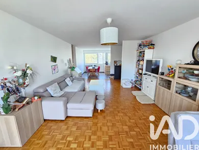 Appartement à Vaux-le-Pénil (77000)
